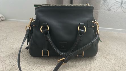 Dooney and Bourke Crossbody handbag
