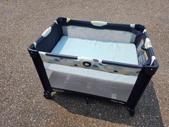 Graco Pack 'n Play Playard