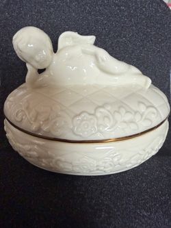 Trinket box