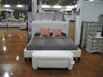 JGW Upholstered Beds (Milano Snow) King Upholstered Bed - White | Headboard