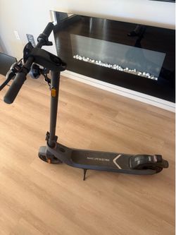 KQi2 electric scooter