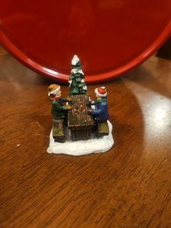 Christmas Village Figuring 