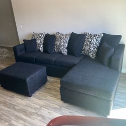 Black Sectional With Ottoman ¡¡NEW IN STOCK!!