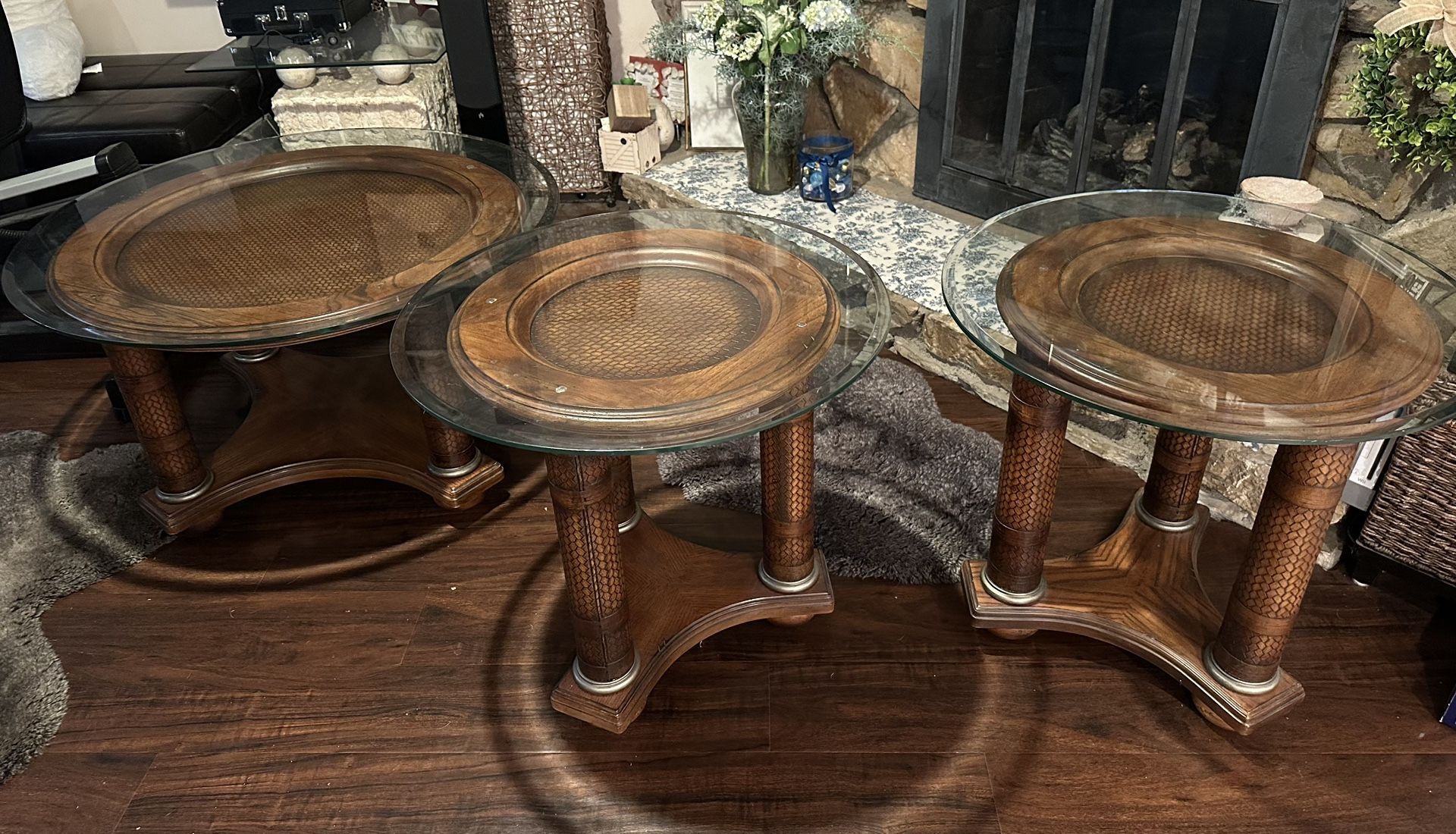 Beautiful 3 Pc Wood & Glass High End Coffee Table & 2 End Tables