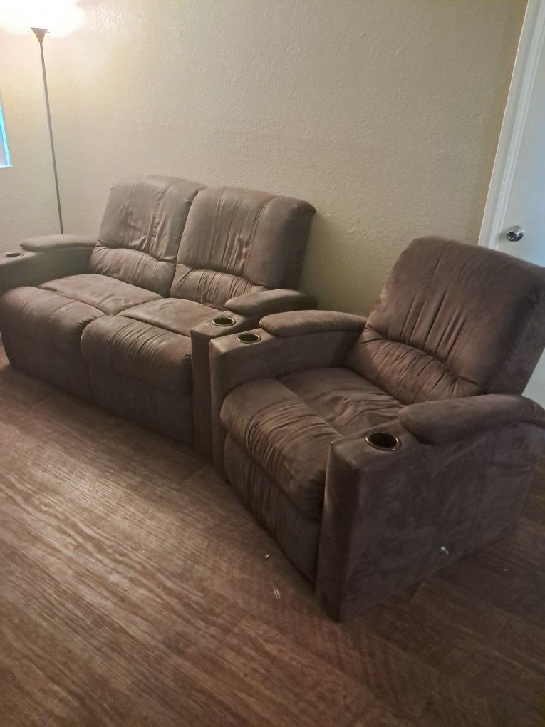 Reclining Love Seat With Matching Recliner