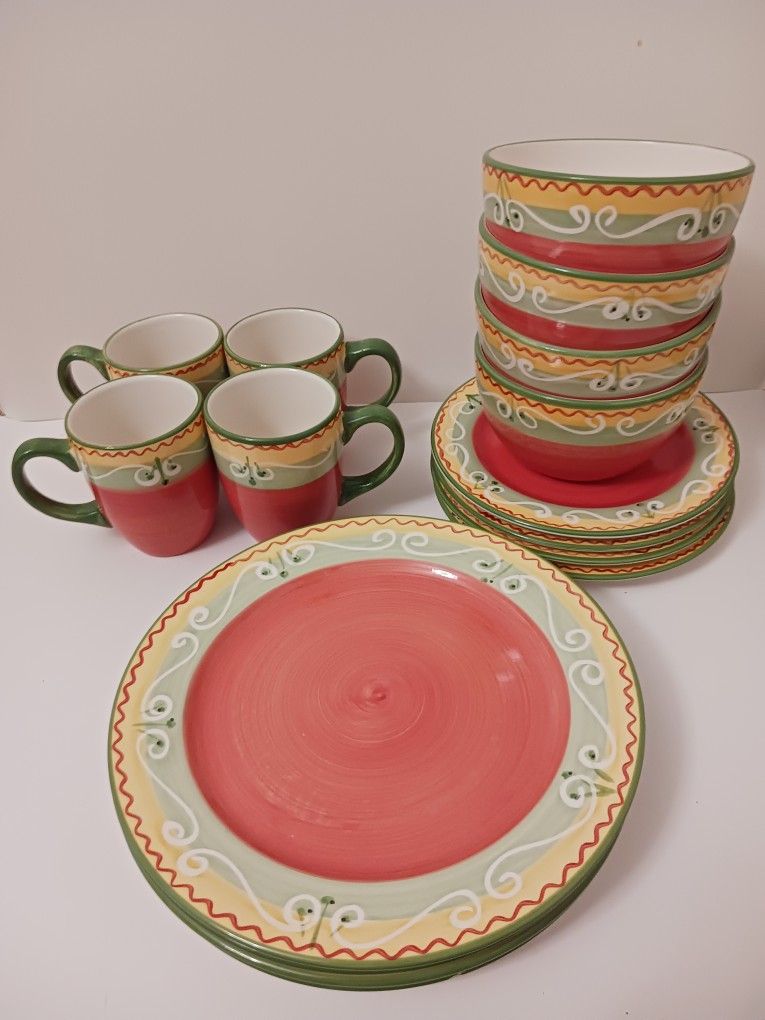 Pfaltzgraff Dishware Set