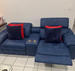 Modern reclining sofa in perfect condition. Only 1 year of use.