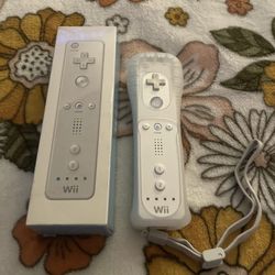 Nintendo Wii Remote Controller White - CIB new Damaged Box