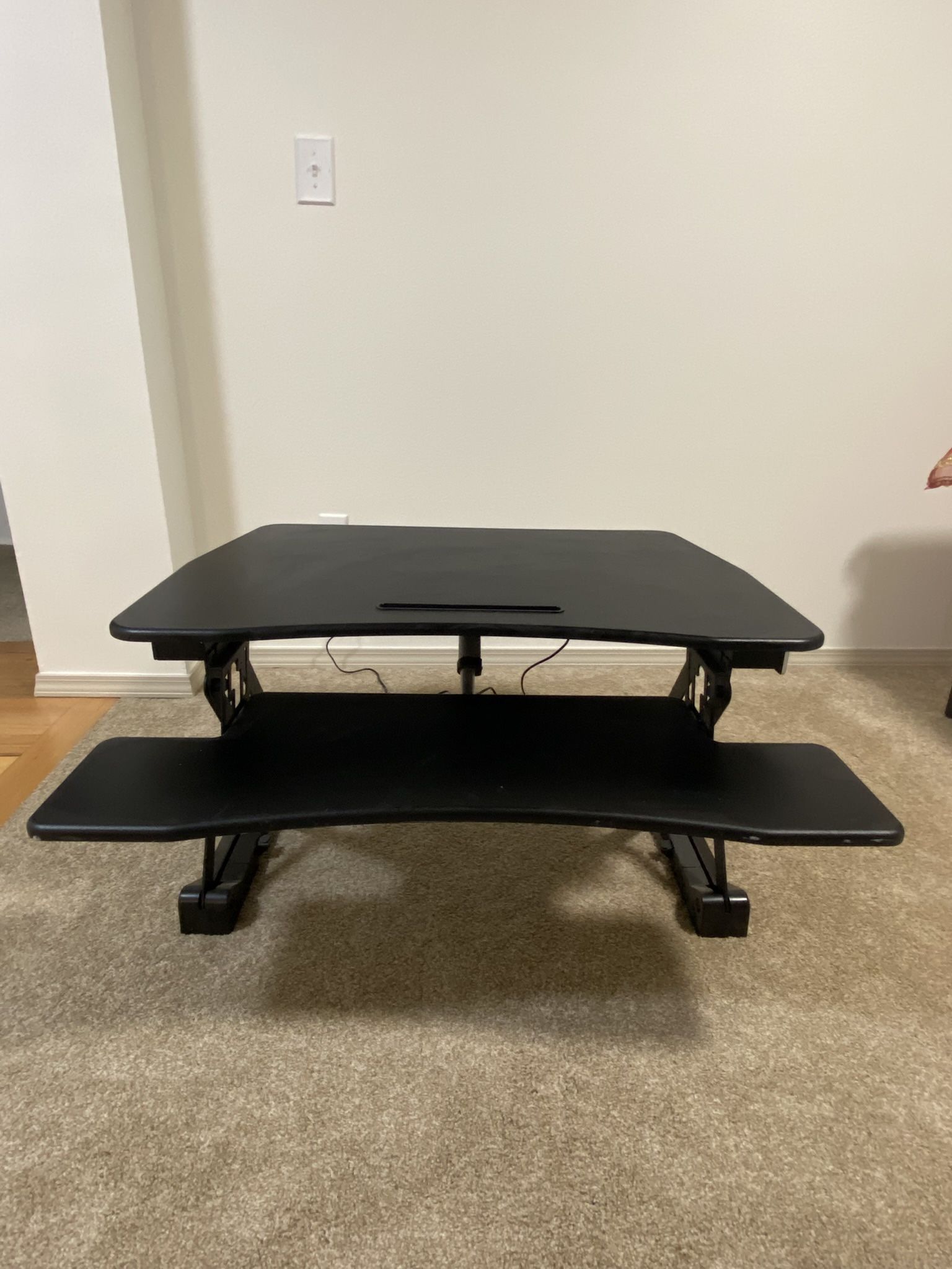 VIVO height adjustable standing desk converter