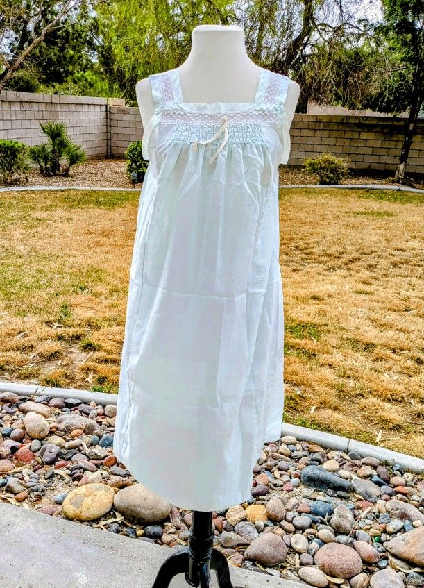 VTG Yolande 1980's Babydoll Light Blue Cotton & Lace Accent Nightgown Slip EUC