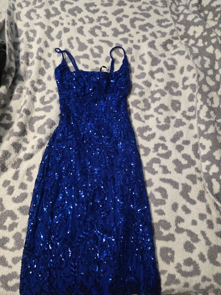 Prom Dress Size MEDIUM