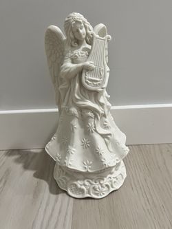 St Nicholas Square Jade Porcelain Musical Figurine