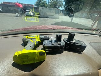 Ryobi Cordless 18V 1/2 Drill with 2 4aH batteries