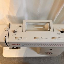 Singer 150th Anniversary Model 3820 Sewing Machine (includes manual and all accessories)