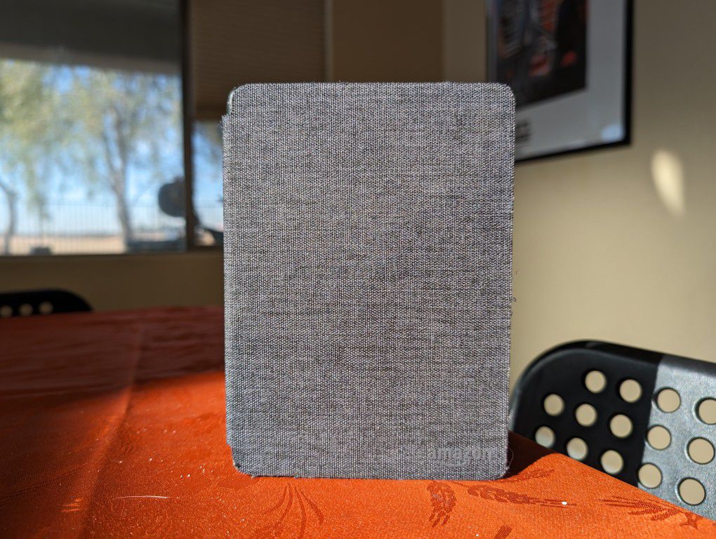 Kindle Paperwhite Fabric Case (10th Gen)