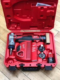 MilwaukeeTool 2474-22 M12 Cordless PEX Expander Kit — 2 Batteries