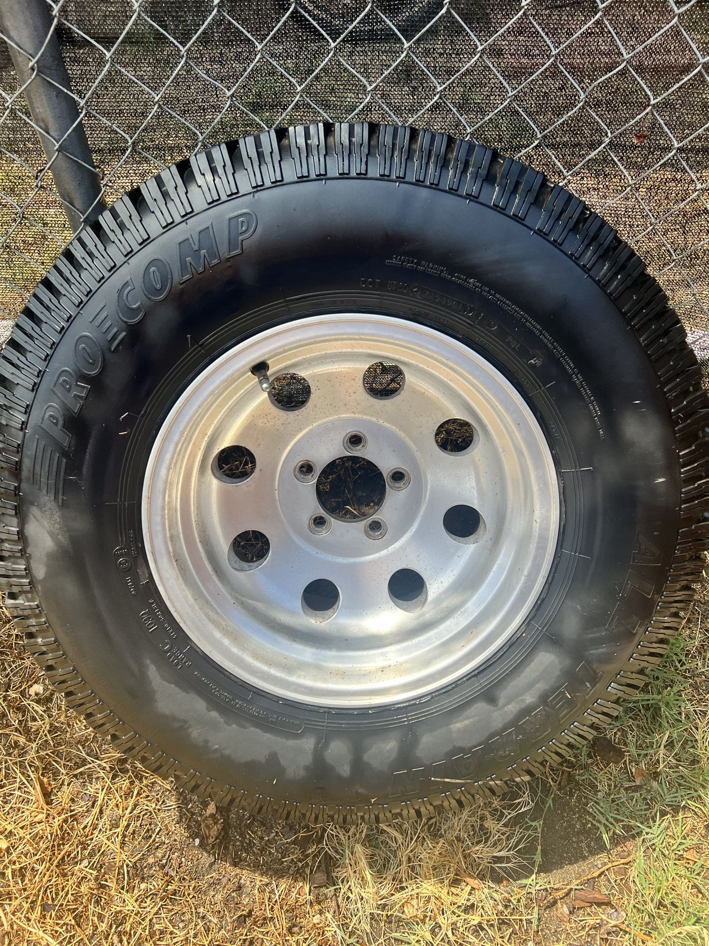 Pro Comp 31X10.50R15LT with Rim (1) for Sale in Bonita, CA OfferUp