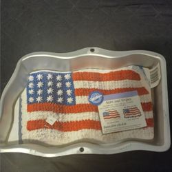 Wilton Flag Cake Pan