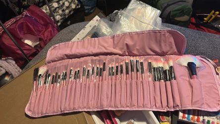 32 piece makeup brush set