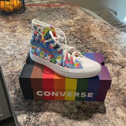 PRIDE converse 