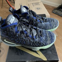 Nike LeBron 