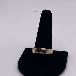 14 K 8.2 G ring