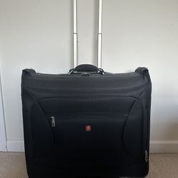 SWISSGEAR Wheeled Garment Bag 💼 