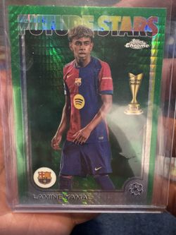 Lamine Yamal Topps chrome