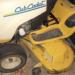 Cub Cadet Riding Mower 