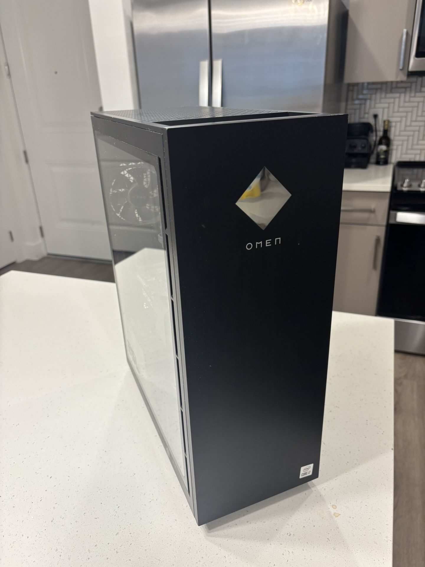 HP OMEN 25L Gaming PC – RTX Graphics, i7, 16GB RAM
