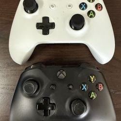 Xbox One Wireless Controllers (2)