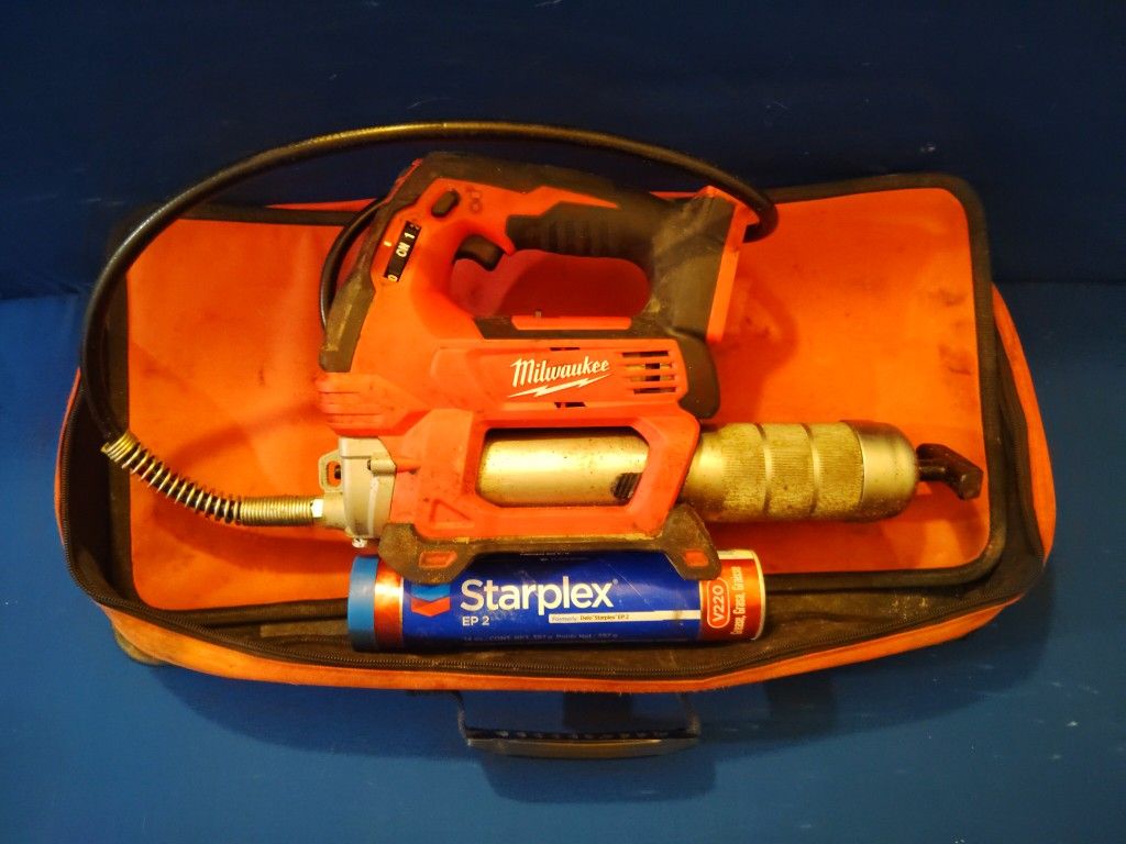 Cordless Milwaukee Grease Gun