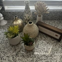 Housing Decor