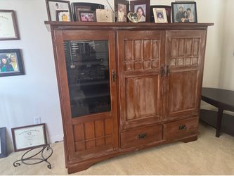 Entertainment Console