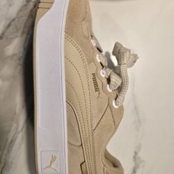 Womens Puma Sneakers