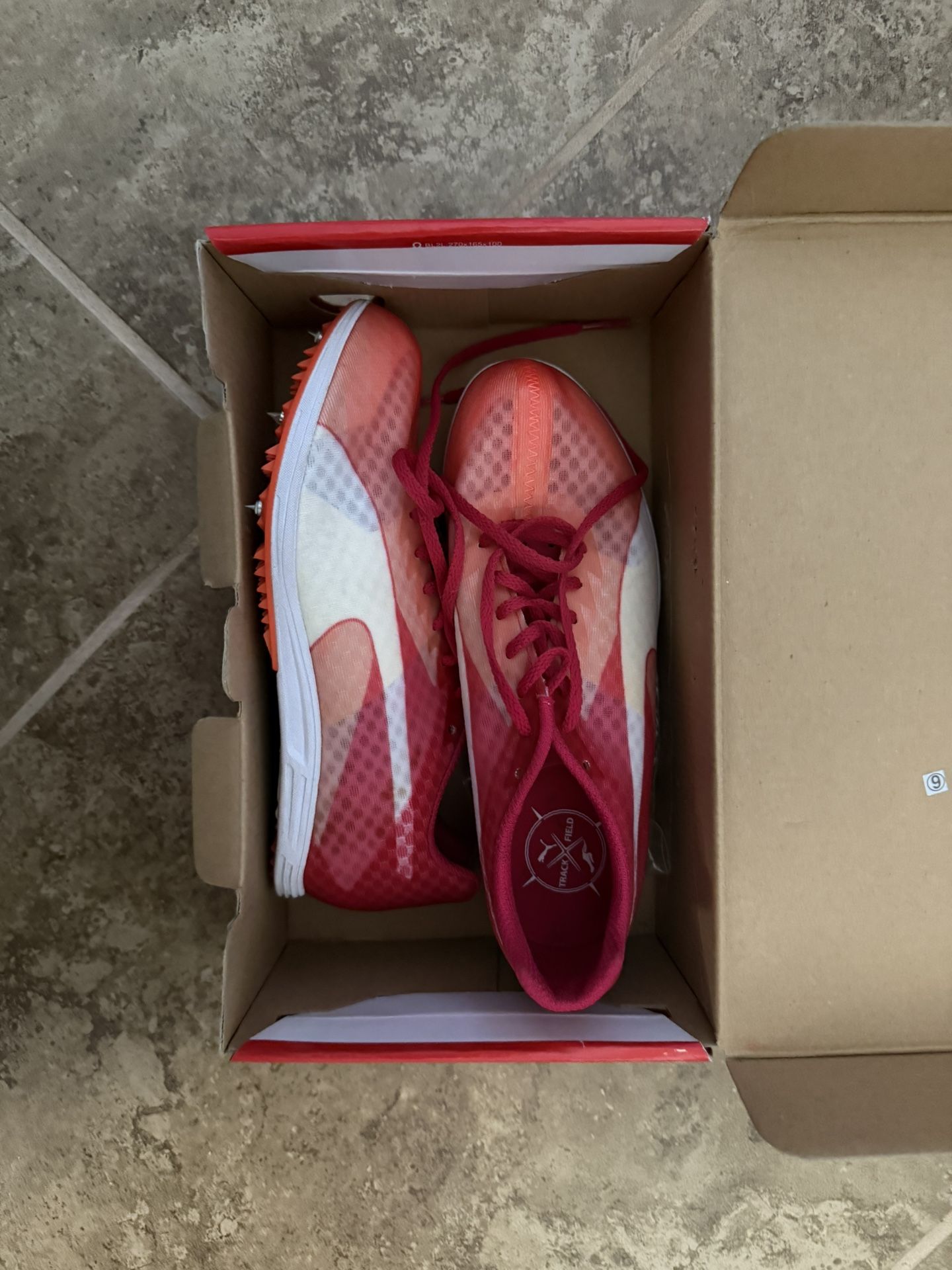 Spike shoes