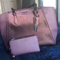 Gorgeous Michael Kors Large Tote 👜 