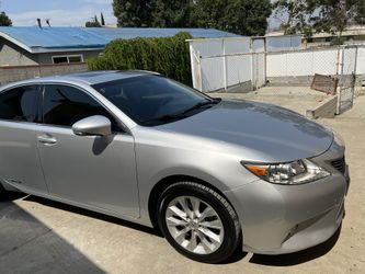 2015 Lexus ES 300h