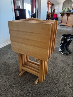 Tv tray set