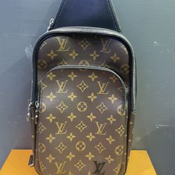 Louis Vuitton Messenger Bag