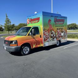 2010 GMC Savana Cargo