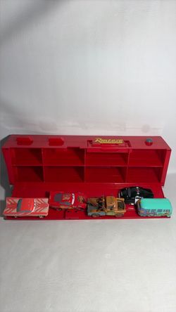 Disney Pixar Cars Rust-eze Carry Case with Die-Cast Cars