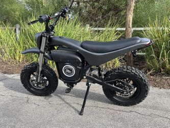 Burromax TT1600 – Adult-Owned, Like New!