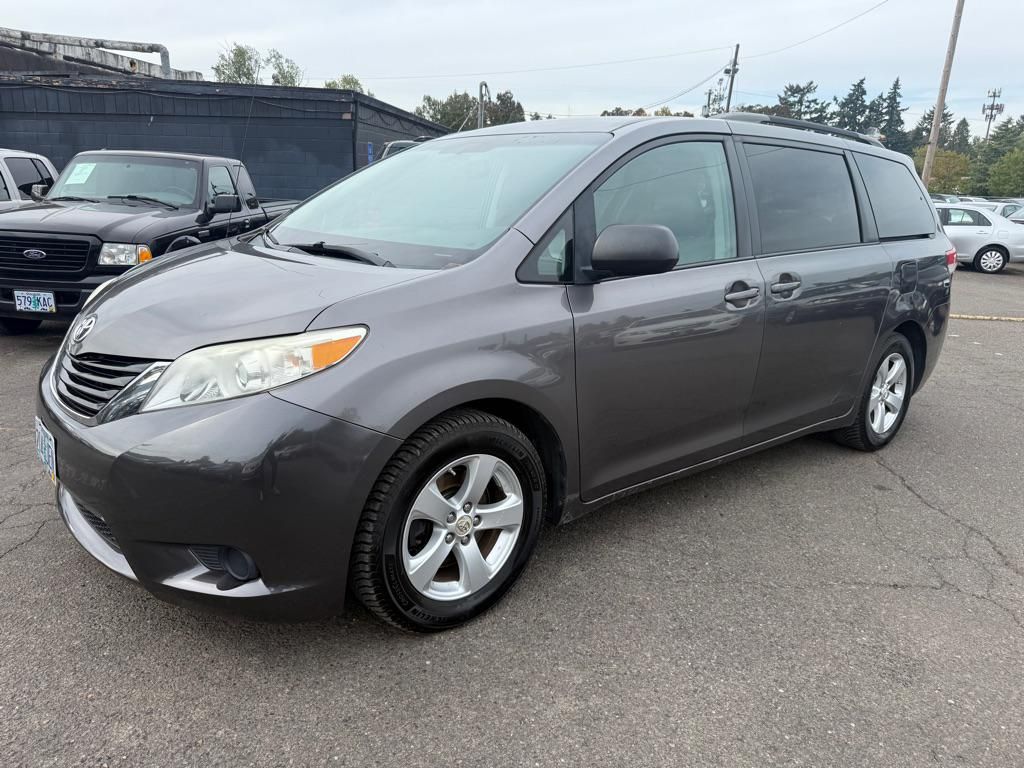 2012 Toyota Sienna