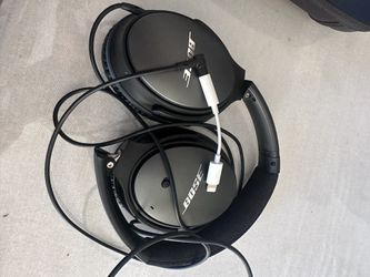 Bose Wired Headphones Like New