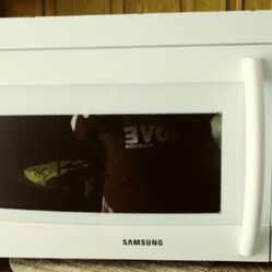 Top Range Microwave 