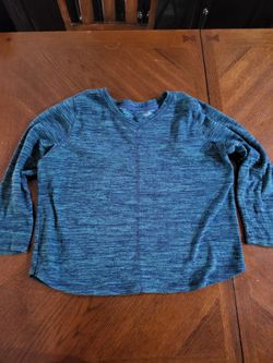 💚 St. John’s Bay Petite PL Dark Teal Green Heathered V-Neck Sweater