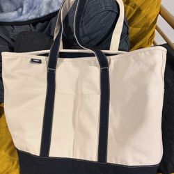 Lands’ End Extra Large 5 Pocket Zip Top Long Handle Canvas Tote Bag (like New)