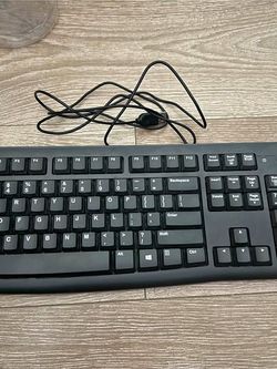 Logitech wired computer keyboard