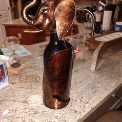 Metal Elephant Wine Bottle Holder 